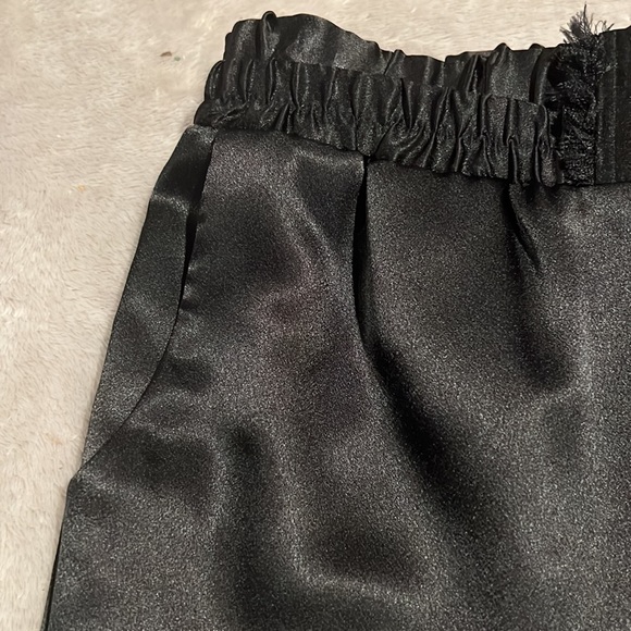 She said joggers - Picture 6 of 15